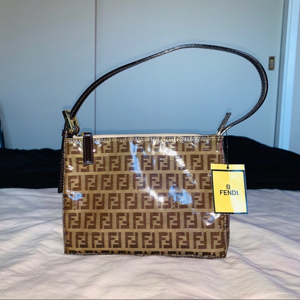 ⚠️SOLD⚠️FENDI vintage vinyl zucchino pochette bag